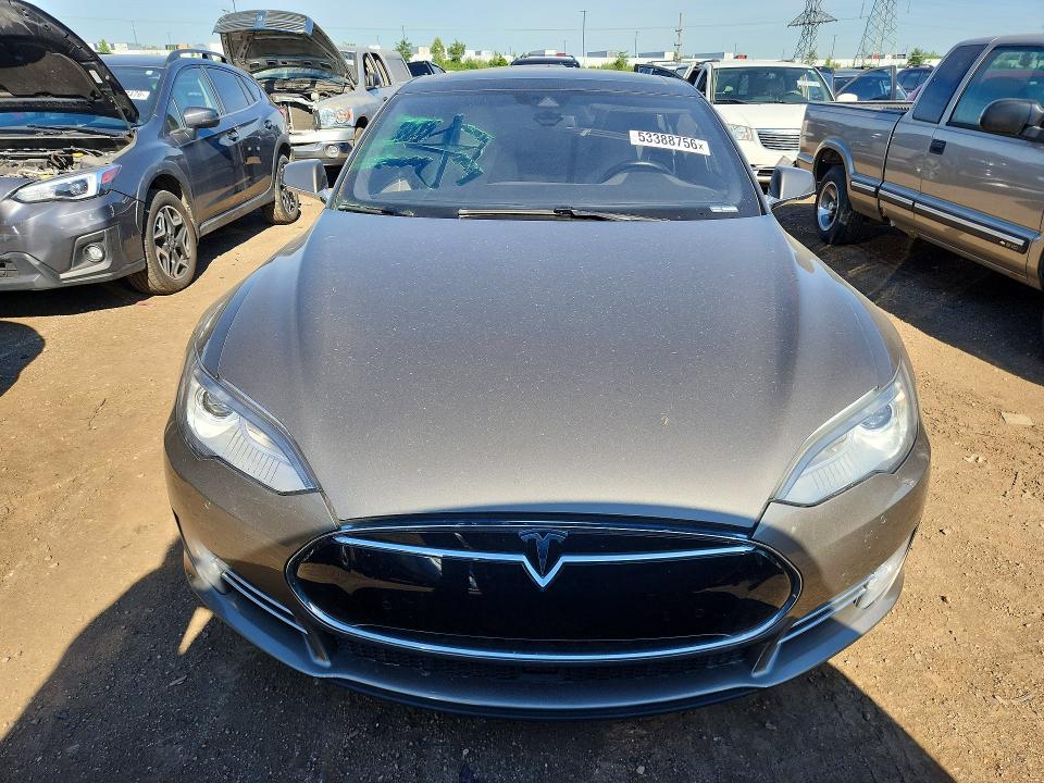 2015 Tesla VIN 5YJSA1S24FF097157 COPART salvage auction — REAR END, In - Cert Of Title-Salvage Title, sold $4,100 on 2026-07-07 (photo 5)