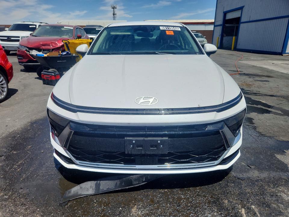 2025 Hyundai Sonata VIN KMHL64JA5SA487182 COPART salvage auction — FRONT END, Nv - Salvage Title, sold $8,600 on 2026-07-06 (photo 5)