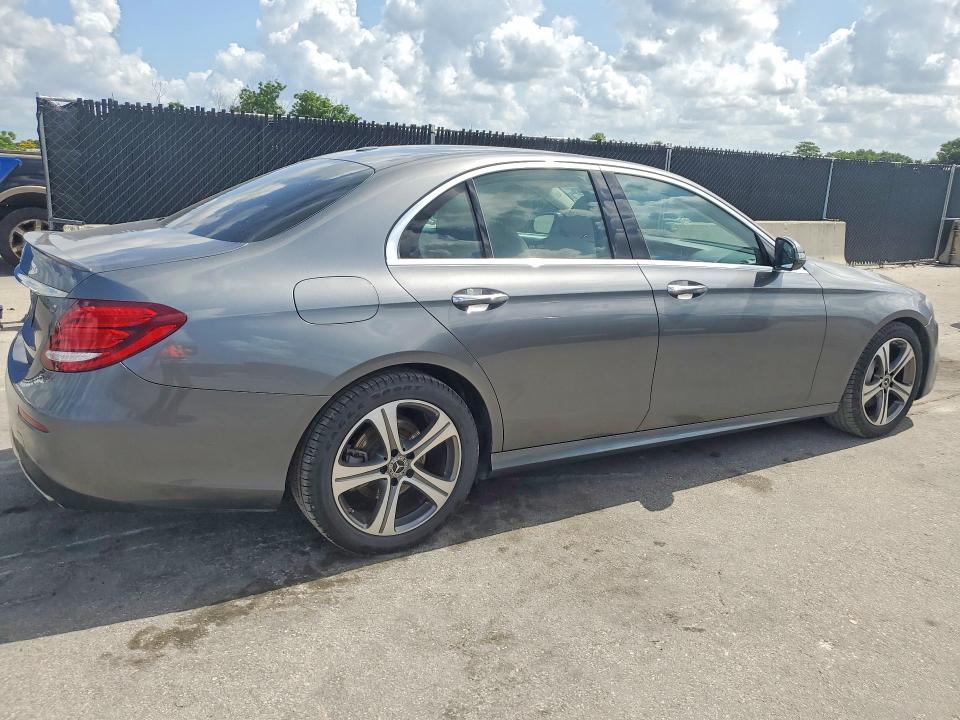 2020 Mercedes-benz E-klasse VIN W1KZF8DB8LA839897 COPART salvage auction — MINOR DENT/SCRATCHES, Fl - Certificate Of Title, sold $16,000 on 2026-07-28 (photo 3)