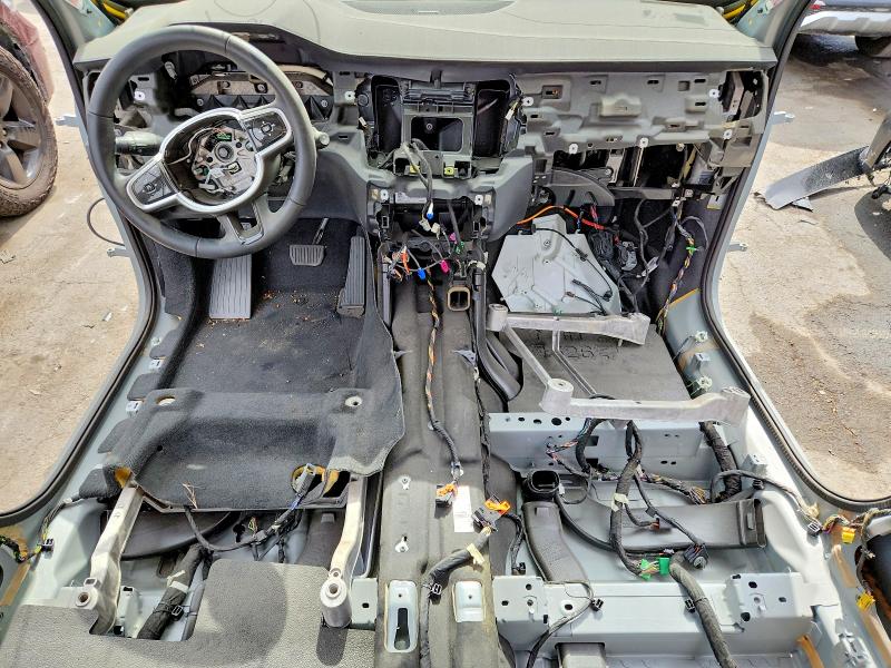 2025 Volvo Xc90 VIN YV4062PG0S1370677 COPART salvage auction — STRIPPED, Ca - Certificate Of Title, sold $9,800 on 2026-07-02 (photo 9)