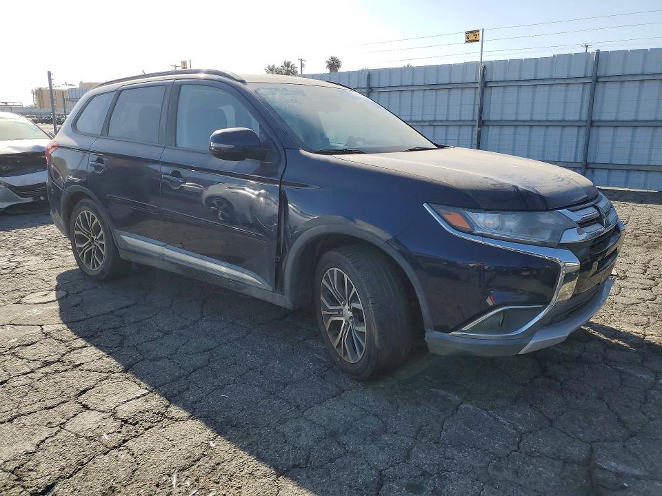 2016 Mitsubishi Outlander VIN JA4AD3A33GZ059269 COPART salvage auction — MINOR DENT/SCRATCHES, Ca - Dis/Dlr/Exp Only Clean Title (P), sold $2,100 on 2026-07-30 (photo 4)
