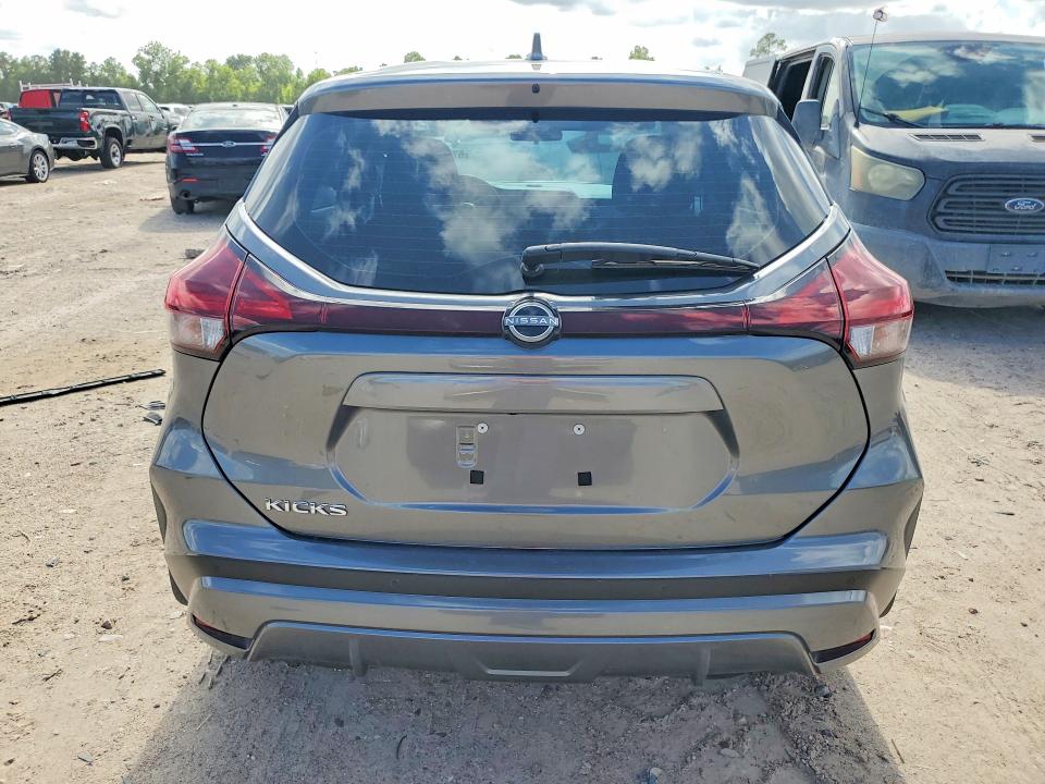 2024 Nissan Kicks VIN 3N1CP5BV2RL583916 COPART salvage auction — SIDE, Tx - Salvage Vehicle Title, sold $3,350 on 2026-07-28 (photo 6)