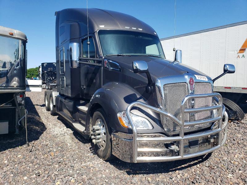2022 Kenworth Constructi VIN 1XKYDP9X2NJ479270 COPART salvage auction — FRONT END, IN - CERTIFICATE OF TITLE, sold $9,900 on 2026-07-28 (photo 1)