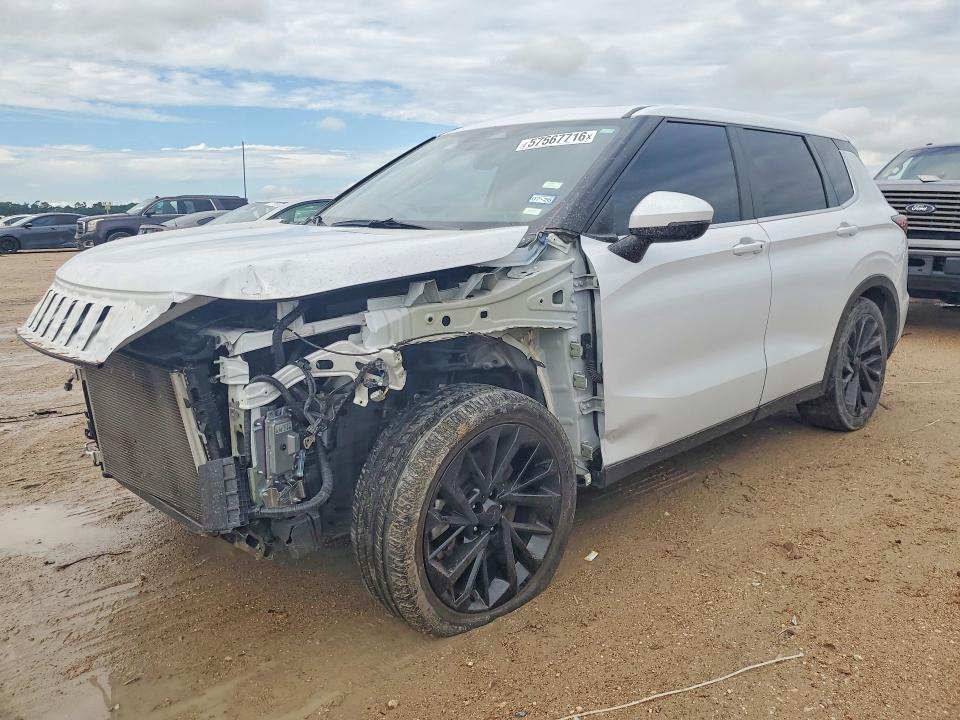2024 Mitsubishi VIN JA4J3VA80RZ004680 — COPART salvage auction photo