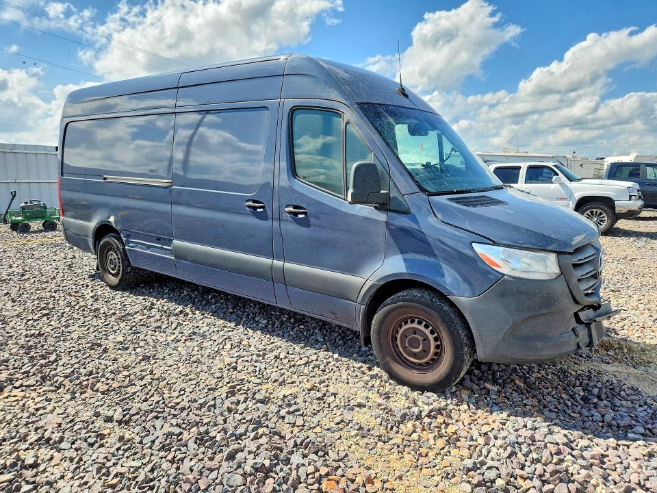2019 Mercedes-benz Sprinter VIN WD4PF1CDXKP130465 COPART salvage auction — FRONT END, Mo - Salvage Certificate Of Title, sold $1,100 on 2026-07-27 (photo 4)
