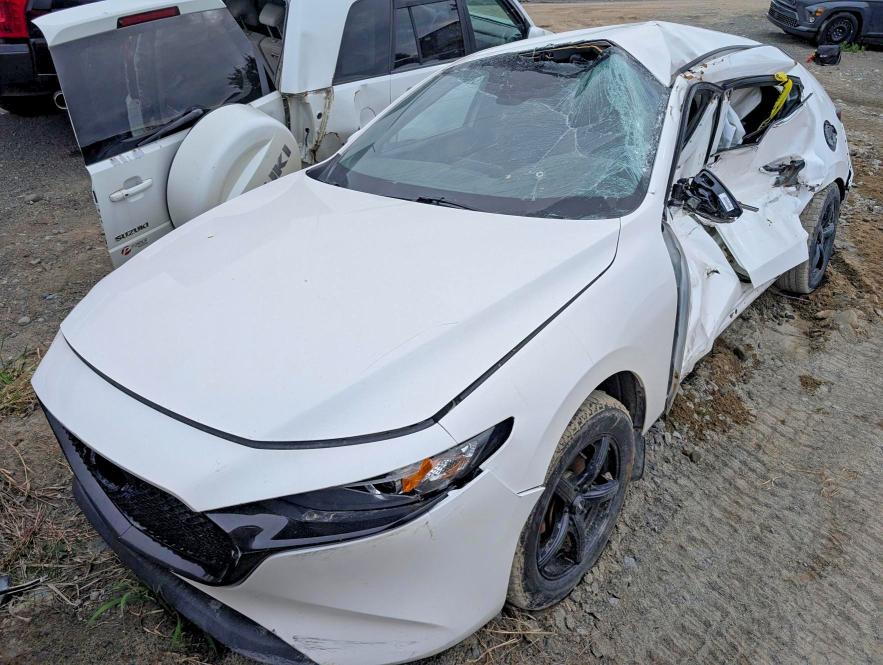 2021 Mazda 3 VIN JM1BPAK73M1312267 COPART salvage auction — SIDE, Qc - Irrecuperable, sold $2,250 on 2026-07-07 (photo 1)