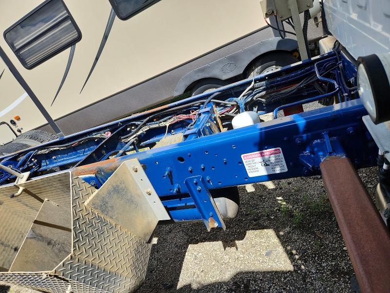 2014 Hino Hino 338 VIN 5PVNV8JP6E4S50215 COPART salvage auction — MECHANICAL, OK - CERTIFICATE OF TITLE, sold $6,300 on 2026-07-09 (photo 6)