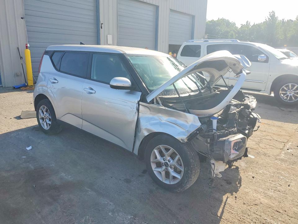 2020 Kia Soul VIN KNDJ23AU4L7735304 COPART salvage auction — FRONT END, Tn - Salvage Certificate, sold $400 on 2026-07-30 (photo 4)