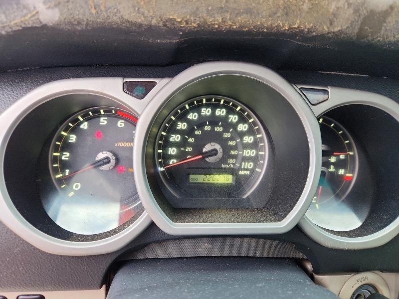 2005 Toyota 4runner VIN JTEBT17R750050357 COPART salvage auction — WATER/FLOOD, Va - Cert Of Title-Salvage Water, sold $450 on 2026-07-28 (photo 9)