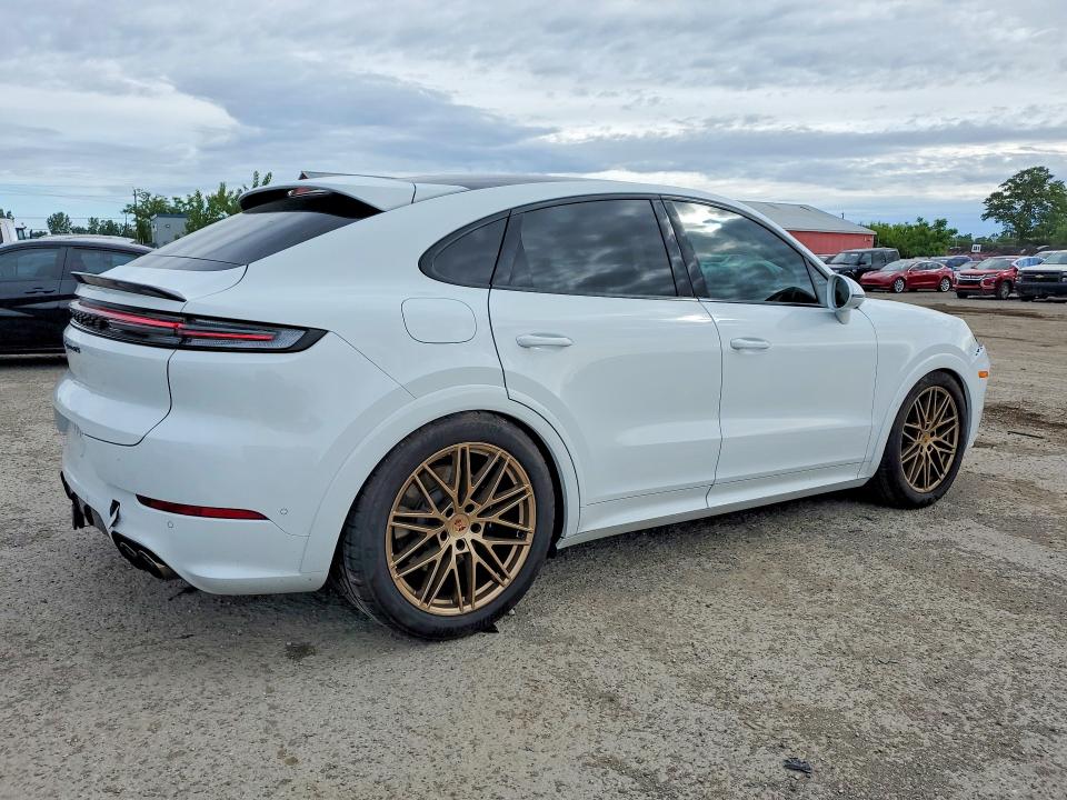 2026 Porsche Cayenne VIN WP1BG2AY7TDA60356 COPART salvage auction — FRONT END, On - Permit Salvage, sold $89,000 on 2026-09-10 (photo 3)