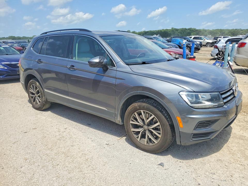2020 Volkswagen Tiguan VIN 3VV2B7AX8LM043043 COPART salvage auction — HAIL, Ks - Cert Of Title-Salvage, sold $6,300 on 2026-07-28 (photo 4)