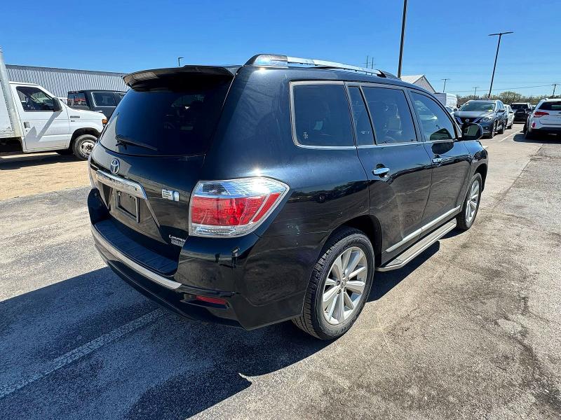 2013 Toyota Highlander VIN JTEDC3EH0D2015337 COPART salvage auction — MINOR DENT/SCRATCHES, Ok - Certificate Of Title (P), sold $2,850 on 2026-07-02 (photo 4)