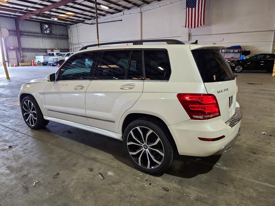 2015 Mercedes-benz Glk-klasse VIN WDCGG0EB8FG380638 COPART salvage auction — FRONT END, Fl - Cert Of Title Slvg Rebuildable, sold $3,150 on 2026-07-06 (photo 2)