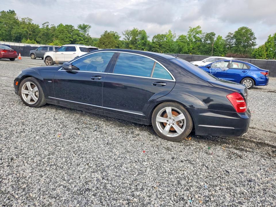2012 Mercedes-benz S-klasse VIN WDDNG7DBXCA432069 COPART salvage auction — MINOR DENT/SCRATCHES, Tx - Certificate Of Title (P), sold $1,250 on 2026-08-03 (photo 2)