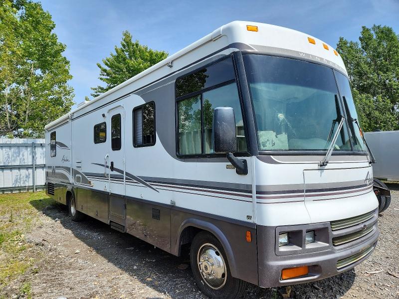 2001 Winnibago Recreational vehicle (rv) VIN 1FCNF53S610A04666 COPART salvage auction — FRONT END, ON - PERMIT NO BRAND - UNFIT, sold $200 on 2026-07-23 (photo 1)