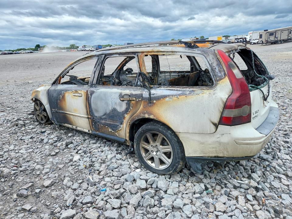 2006 Volvo V50 VIN YV1MW382062159776 COPART salvage auction — BURN, TN - NON-REPAIRABLE CERTIFICATE, sold $150 on 2026-07-13 (photo 2)