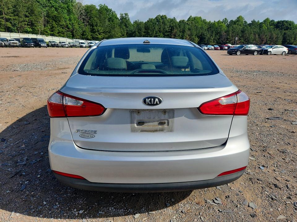 2016 Kia VIN KNAFK4A6XG5615342 COPART salvage auction — FRONT END, Va - Cert Of Title - Salvage, sold $425 on 2026-07-06 (photo 6)