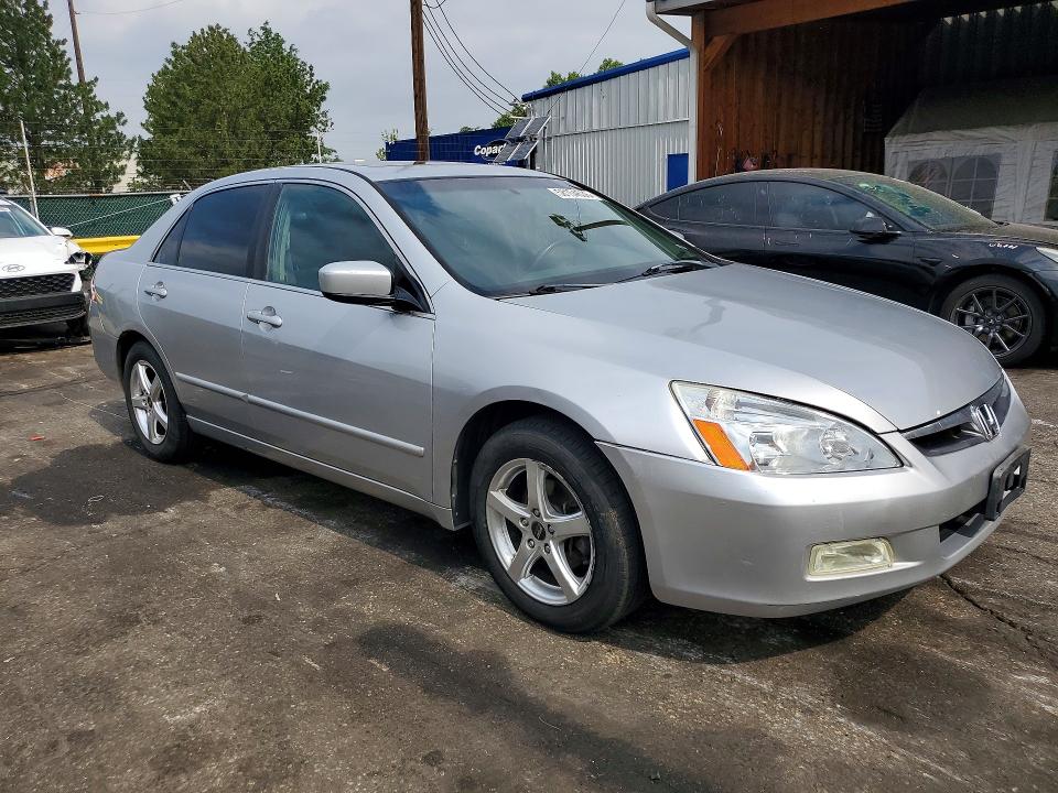 2007 Honda Accord VIN 1HGCM56737A105916 COPART salvage auction — FRONT END, Co - Public - Salvage Title, sold $850 on 2026-07-28 (photo 4)