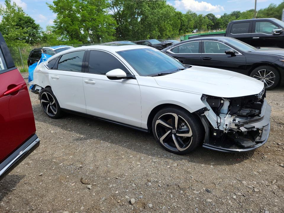 2025 Honda Accord VIN 1HGCY2F86SA000825 COPART salvage auction — VANDALISM, Ny - Mv-907A Salvage Certificate, sold $15,300 on 2026-07-28 (photo 4)
