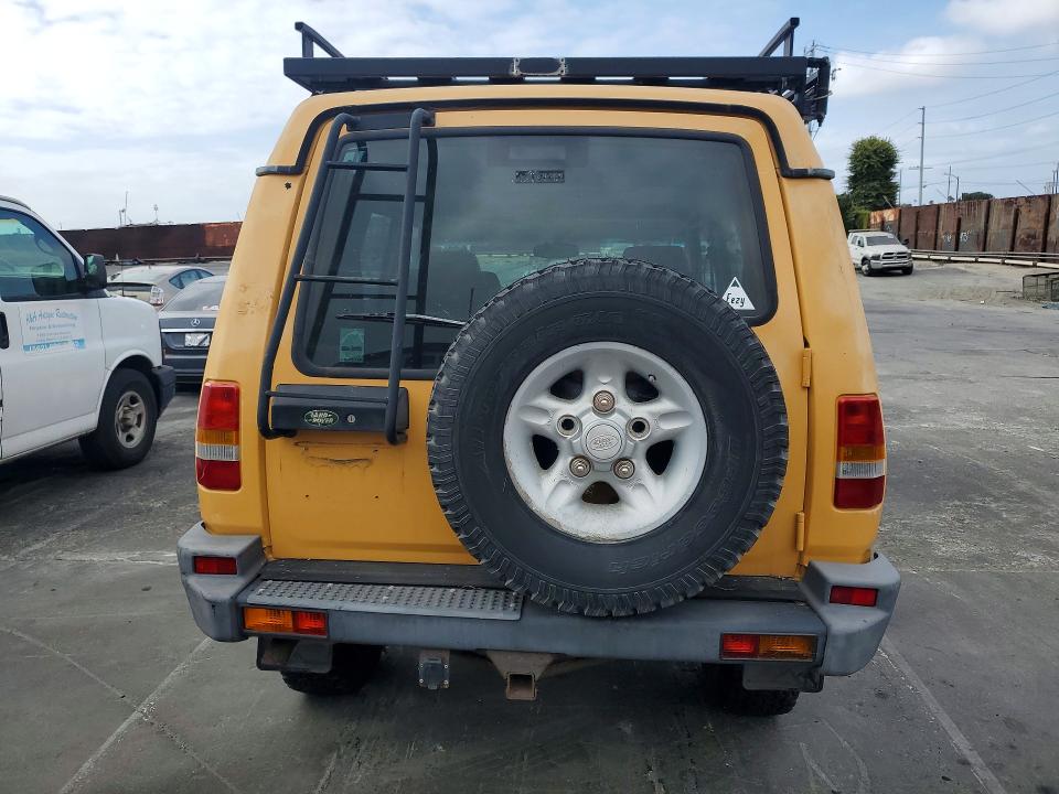 1998 Land rover Discovery VIN SALJY1240WA759522 COPART salvage auction — MINOR DENT/SCRATCHES, Mt - Dis/Dlr/Exp Only Clean Title, sold $300 on 2026-07-06 (photo 6)