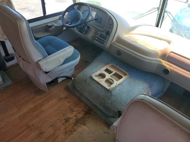 1999 Ford F-550 super duty VIN 3FCNF53S1XJA31698 COPART salvage auction — REAR END, CA - SALVAGE CERTIFICATE (P), sold $125 on 2026-07-09 (photo 5)