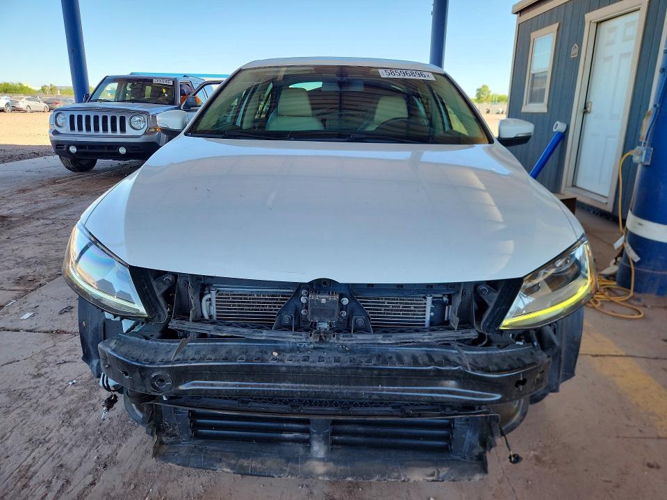 2017 Volkswagen Jetta VIN 3VWL17AJ4HM390729 COPART salvage auction — FRONT END, Az - Cert Of Title - Salvage, sold $4,200 on 2026-07-09 (photo 5)