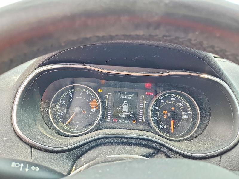 2019 Jeep VIN 1C4PJMLB3KD341257 COPART salvage auction — UNDERCARRIAGE, Nc - Salvage Certificate Of Title, sold $1,800 on 2026-08-10 (photo 9)