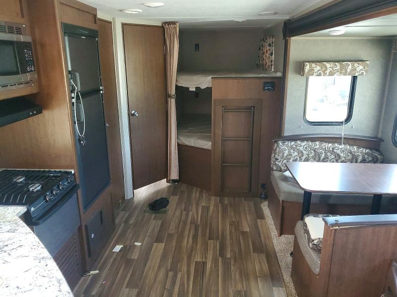 2017 Keystone rv . VIN 4YDT27226H7209418 COPART salvage auction — HAIL, OH - CERT OF TITLE-SALVAGE, sold $5,500 on 2026-07-09 (photo 6)