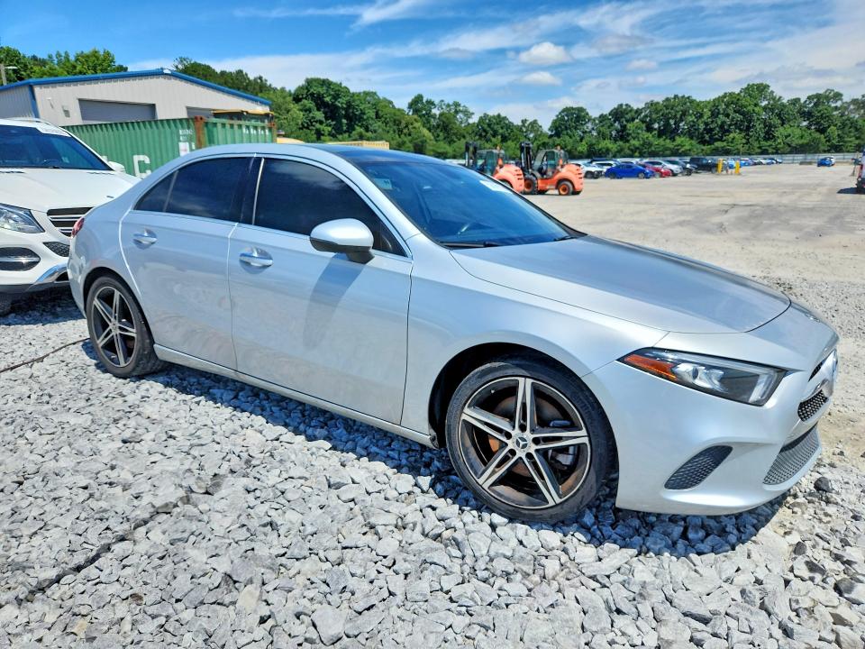 2021 Mercedes-benz A-class VIN W1K3G4EB6MJ304241 COPART salvage auction — MECHANICAL, Ar - Certificate Of Title, sold $5,800 on 2026-07-28 (photo 4)