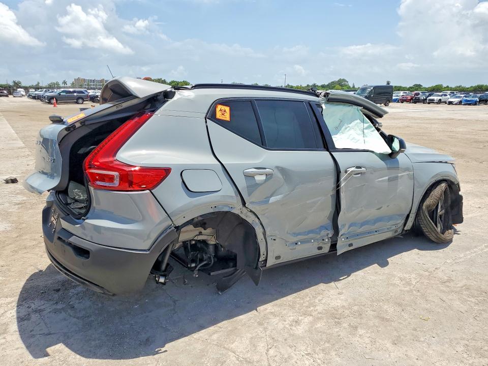 2026 Volvo Xc40 VIN YV4L12UC7T2788436 COPART salvage auction — ALL OVER, FL - CERTIFICATE OF DESTRUCTION, sold $1,050 on 2026-07-27 (photo 3)