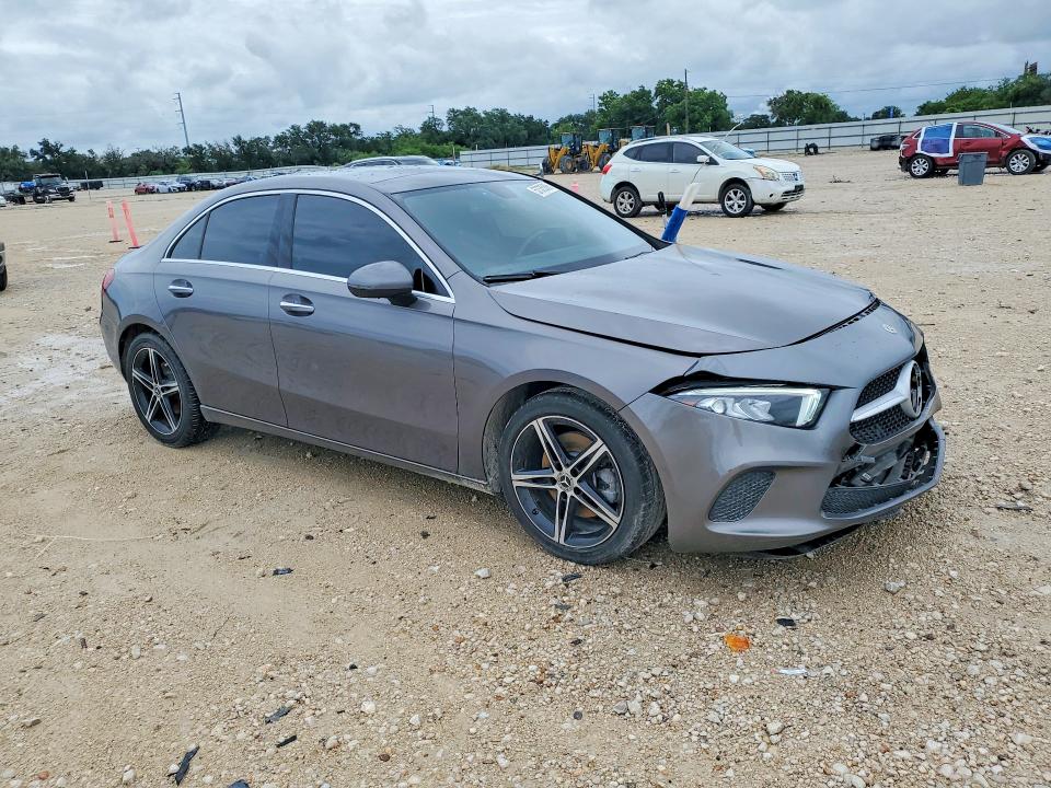 2022 Mercedes-benz A-klasse VIN W1K3G4EB2NJ363384 COPART salvage auction — FRONT END, Tx - Salvage Vehicle Title, sold $150 on 2026-07-30 (photo 4)