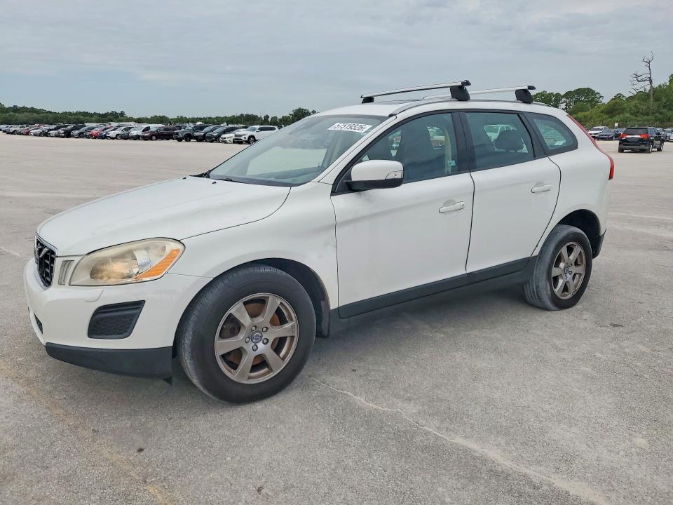 2011 Volvo Xc60 VIN YV4952DZ2B2222296 COPART salvage auction — WATER/FLOOD, FL - CERT OF TITLE-SLVG REBLD FLOOD, sold $475 on 2026-07-22 (photo 1)