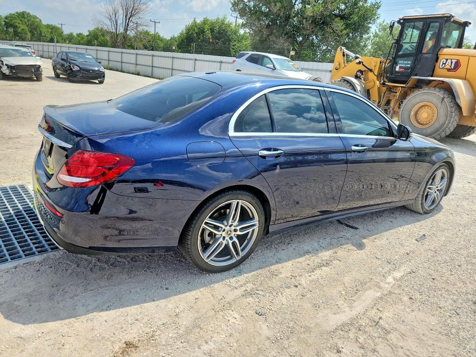 2019 Mercedes-benz VIN WDDZF4JB6KA630976 COPART salvage auction — SIDE, Tx - Salvage Vehicle Title, sold $9,800 on 2026-07-04 (photo 3)