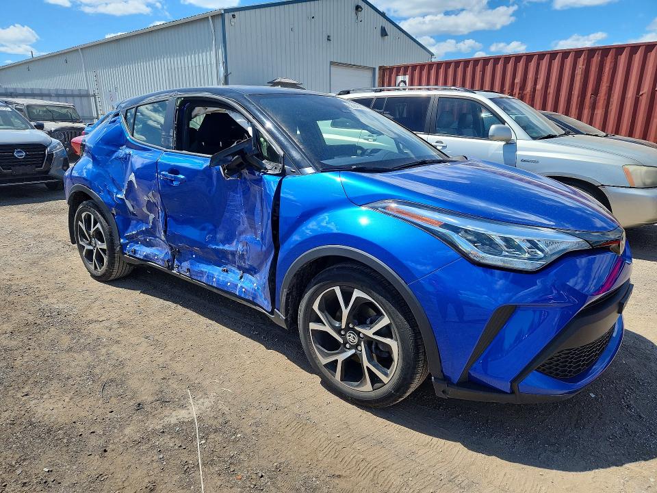 2022 Toyota C-hr VIN JTNKHMBX5N1130341 COPART salvage auction — SIDE, ON - PERMIT NO BRAND - UNFIT, sold $2,550 on 2026-07-28 (photo 4)