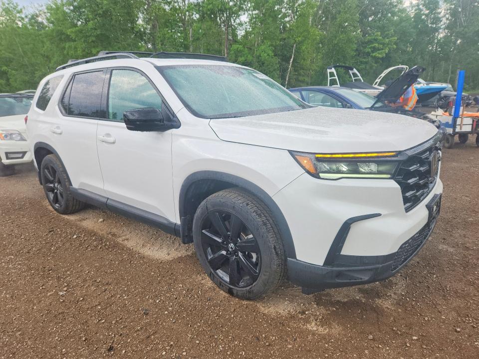 2025 Honda Pilot VIN 5FNYG1H99SB503182 COPART salvage auction — VANDALISM, On - Permit No Brand - Unfit, sold $35,000 on 2026-07-03 (photo 4)