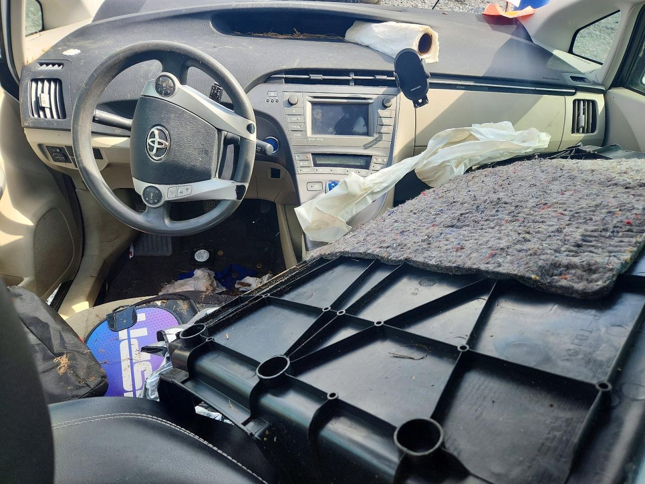 2012 Toyota Prius VIN JTDKN3DU2C5500872 COPART salvage auction — Front End, AL - CERT OF TITLE-SALVAGE TITLE, sold $350 on 2026-06-25 (photo 8)