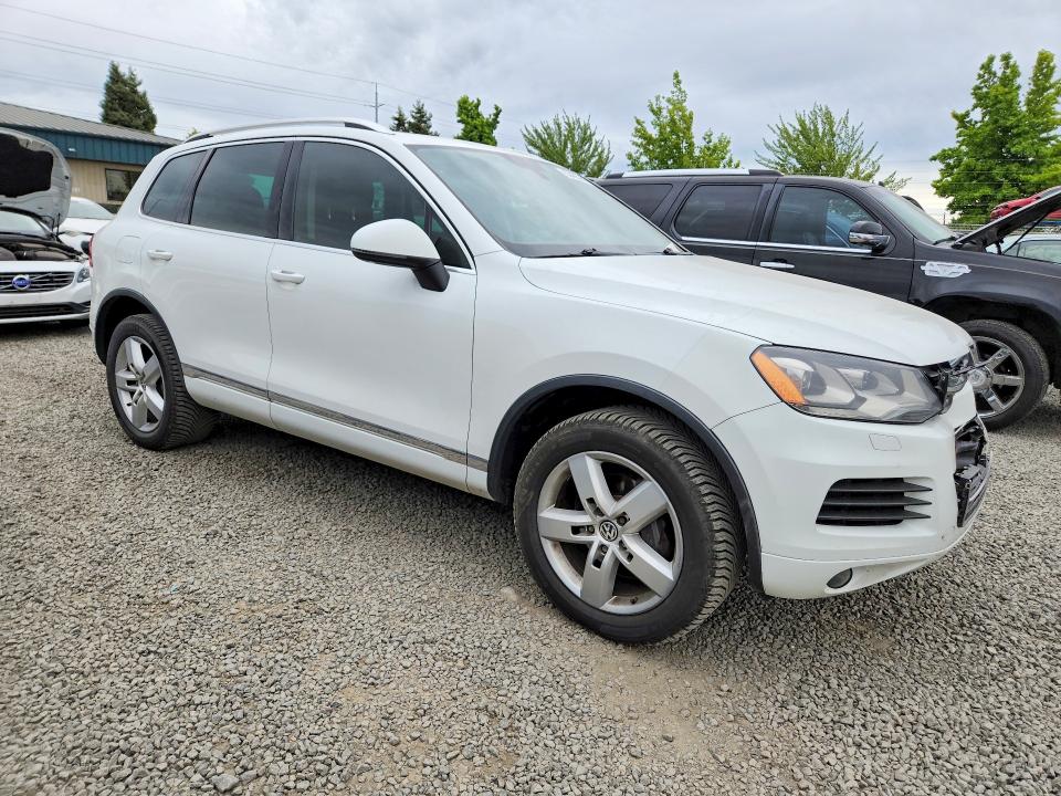 2013 Volkswagen VIN WVGEP9BP0DD012188 COPART salvage auction — FRONT END, Or - Salvage Title Certificate, sold $2,350 on 2026-08-18 (photo 4)