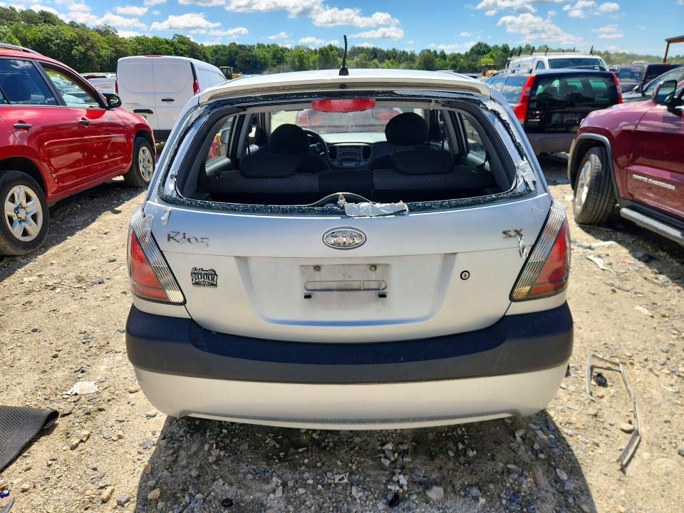 2006 Kia Rio VIN KNADE163866089250 COPART salvage auction — REAR END, De - Certificate Of Title, sold $300 on 2026-07-21 (photo 6)