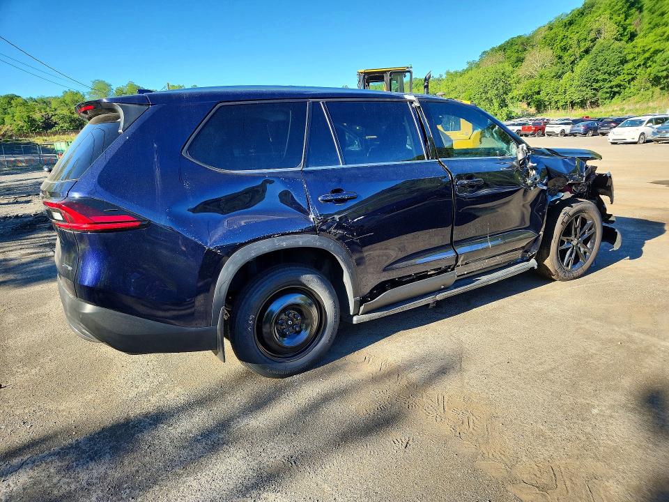 2026 Toyota Highlander VIN 5TDACAB53TS074864 COPART salvage auction — ROLLOVER, Nj - Cert Of Title-Salvage, sold $22,200 on 2026-07-09 (photo 3)