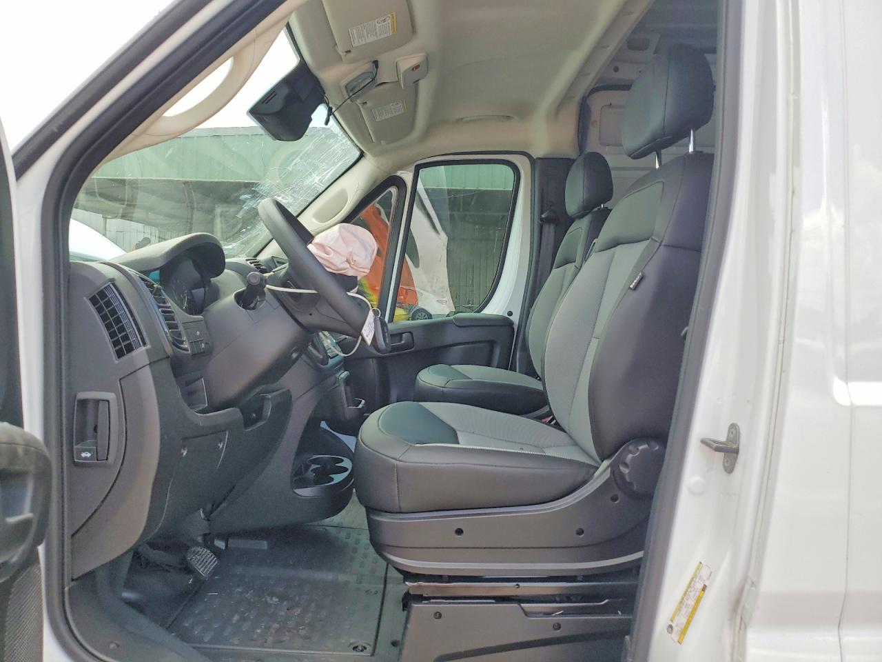 2026 Ram ProMaster 2500 VIN 3C6LRVDG9TE160680 COPART salvage auction — Mechanical, FL - CERTIFICATE OF TITLE, sold $9,200 on 2026-07-02 (photo 7)