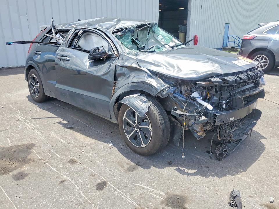 2026 Kia Niro VIN KNDCP3LEXT5356142 COPART salvage auction — ROLLOVER, Fl - Certificate Of Destruction, sold $1,500 on 2026-07-08 (photo 4)