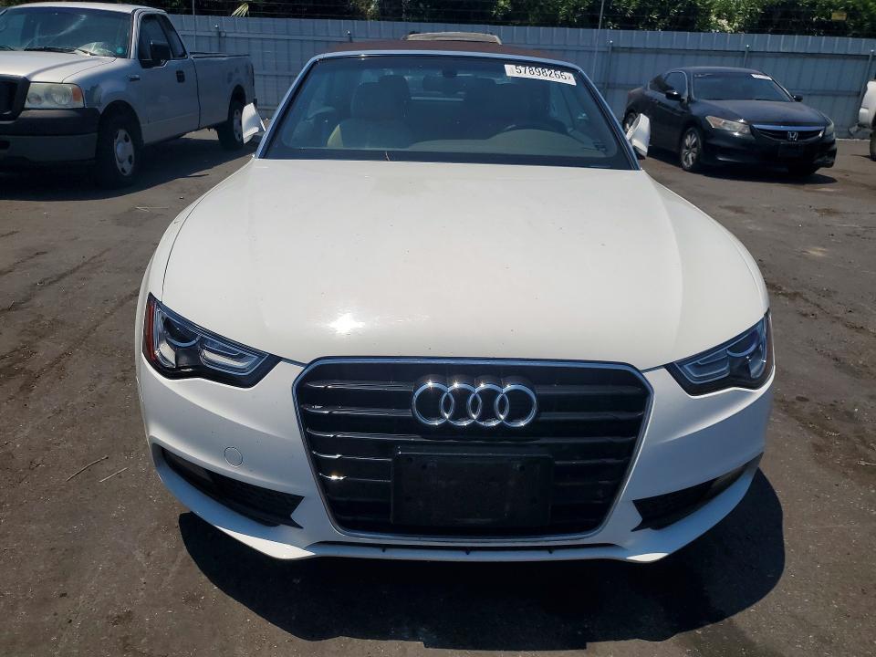 2013 Audi A5 VIN WAUJFAFH2DN014767 COPART salvage auction — MINOR DENT/SCRATCHES, Ca - Dis/Dlr/Exp Only Clean Title, sold $2,950 on 2026-07-16 (photo 5)