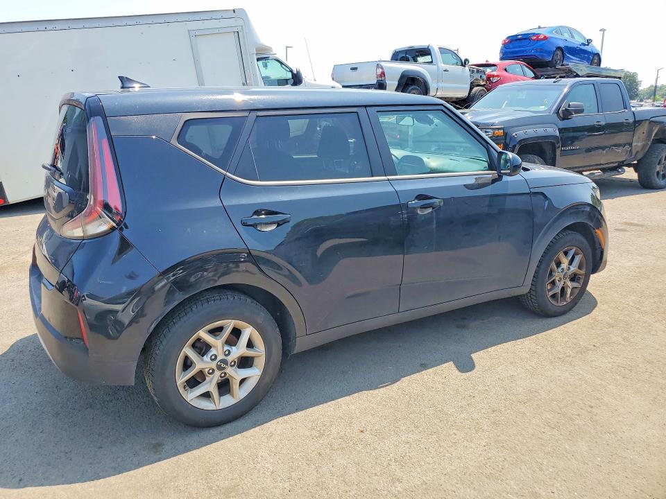 2023 Kia Soul VIN KNDJ23AU1P7875980 COPART salvage auction — MECHANICAL, PA - CERT OF TITLE, sold $2,800 on 2026-07-08 (photo 3)
