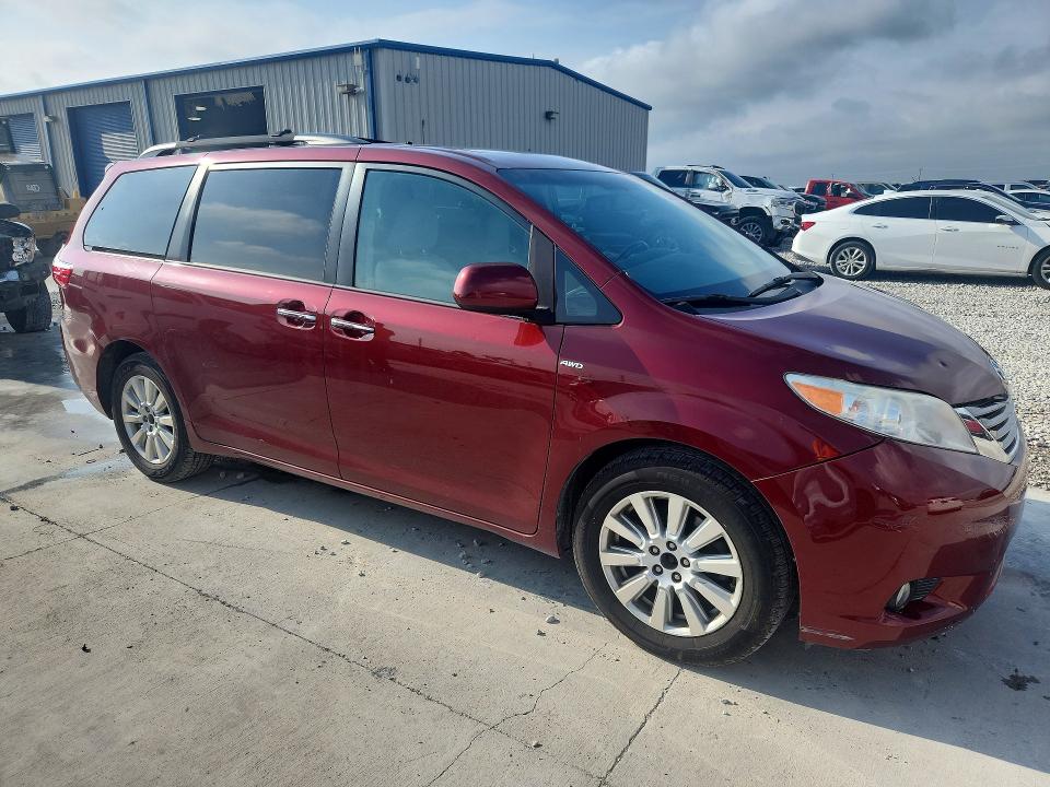 2017 Toyota Sienna VIN 5TDDZ3DC4HS170237 COPART salvage auction — HAIL, Tx - Certificate Of Title, sold $5,000 on 2026-07-31 (photo 4)