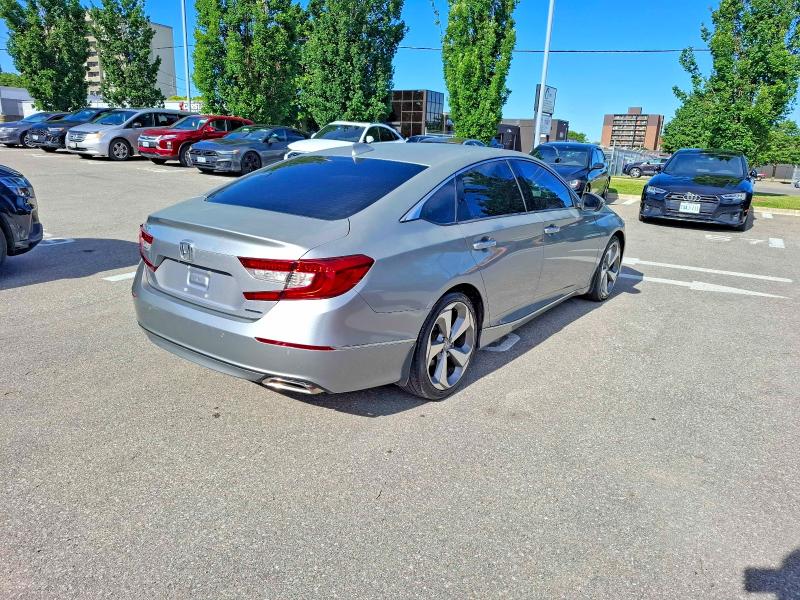 2018 Honda Accord VIN 1HGCV1F96JA805394 COPART salvage auction — NORMAL WEAR, ON - PERMIT NO BRAND - UNFIT (P), sold $9,100 on 2026-07-21 (photo 4)