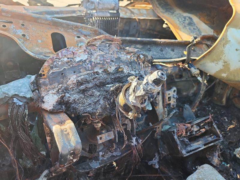 2016 Hyundai Veloster VIN KMHTC6AD4GU303242 COPART salvage auction — BURN, MI - DEALER ONLY-REBUILT SALVAGE, sold $175 on 2026-07-22 (photo 9)