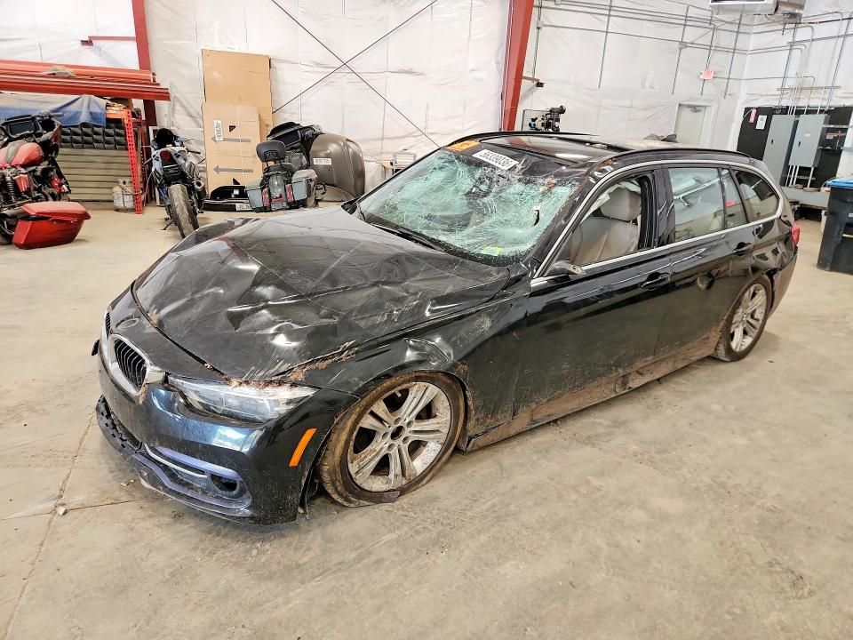 2018 BMW 3er VIN WBA8J1C54JA019219 COPART salvage auction — ROLLOVER, Vt - Cert Of Title-Salvage Vehicle, sold $1,450 on 2026-08-17 (photo 1)