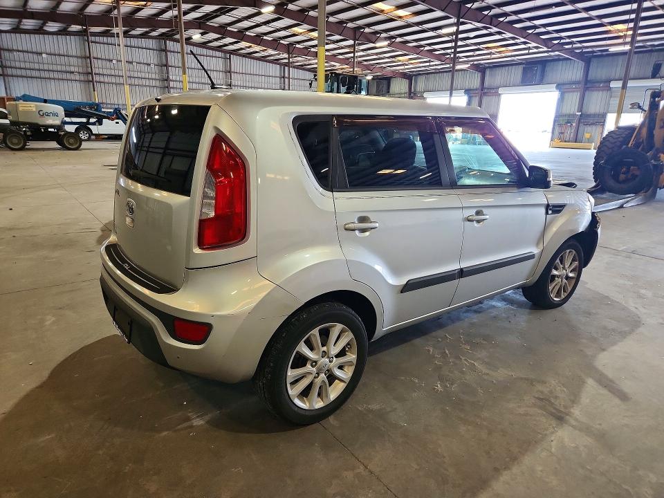 2012 Kia Soul VIN KNDJT2A61C7361405 COPART salvage auction — FRONT END, Fl - Cert Of Title Slvg Rebuildable, sold $1,050 on 2026-07-13 (photo 3)