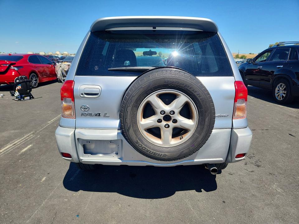 2002 Toyota Rav4 VIN JTEHH20V826039157 COPART salvage auction — NORMAL WEAR, Ca - Dis/Dlr/Exp Only Clean Title, sold $1,100 on 2026-07-08 (photo 6)