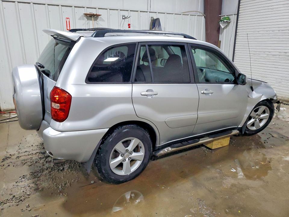 2005 Toyota Rav 4 VIN JTEHD20V256028588 COPART salvage auction — FRONT END, Md - Cert Of Salvage > 75% Damage, sold $475 on 2026-07-29 (photo 3)